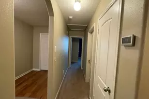 1215 Wallflower Ave, Baytown, TX 77521 - Photo 4