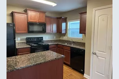 1215 Wallflower Avenue, Baytown, TX 77521 - Photo 6