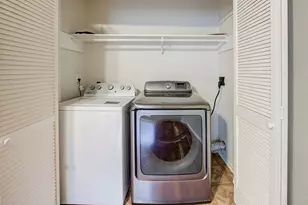 8229 Kingsbrook Rd, Houston, TX 77024 - Photo 24