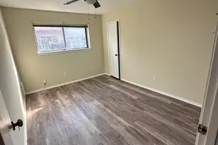10410 Huntington Dale Dr, Houston, TX 77099 - Photo 18