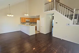 2814 Great Lakes Ave, Sugar Land, TX 77479 - Photo 2