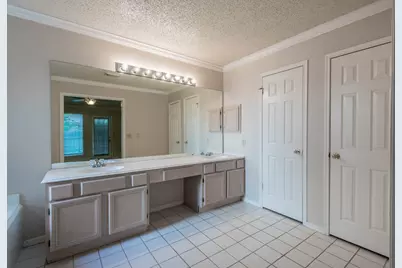 8926 Village Hills Drive, Spring, TX 77379 - Photo 20