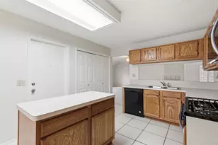 8926 Village Hills Dr, Spring, TX 77379 - Photo 12