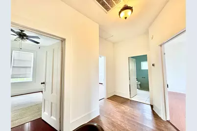 1307 Ball, Galveston, TX 77550 - Photo 26