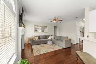 44 Parkway Pl, Houston, TX 77040 - Photo 4