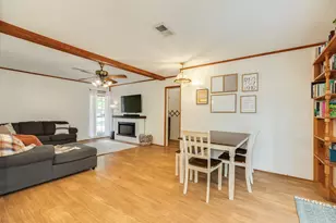 107 Hickory, Lake Jackson, TX 77566 - Photo 6