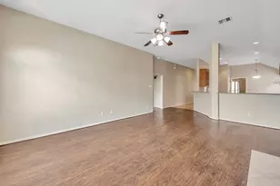 871 Falling Springs Ln, League City, TX 77573 - Photo 8