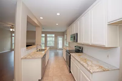 10411 Village Lake Drive, Missouri City, TX 77459 - Photo 10