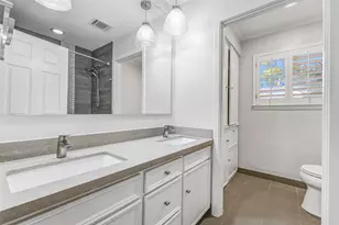 12326 Old Oaks Dr, Houston, TX 77024 - Photo 26