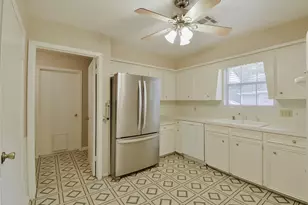 419 S Starboard St, Crosby, TX 77532 - Photo 14