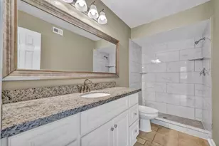 770 Memorial Mews St, Houston, TX 77079 - Photo 16