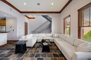 932 Knox St, Houston, TX 77007 - Photo 6