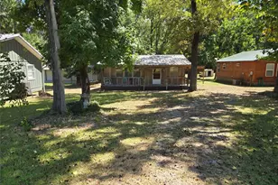 206 Tallow St, Onalaska, TX 77360 - Photo 2