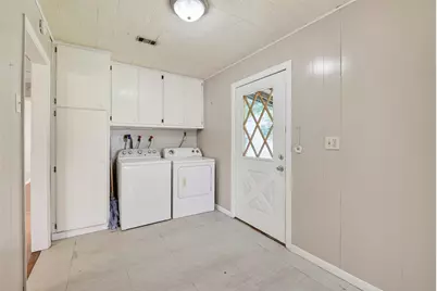 602 Parkway Street, Baytown, TX 77520 - Photo 16