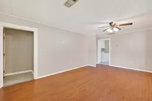 602 Parkway St, Baytown, TX 77520 - Photo 6
