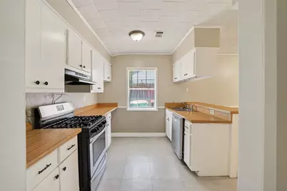 602 Parkway Street, Baytown, TX 77520 - Photo 12