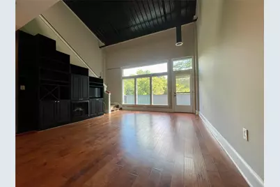 250 W Washington Street #4, Madison, GA 30650 - Photo 2
