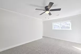 8822 Rowan Ln, Houston, TX 77036 - Photo 10