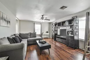 11735 Pebble Sands Dr, Tomball, TX 77375 - Photo 2