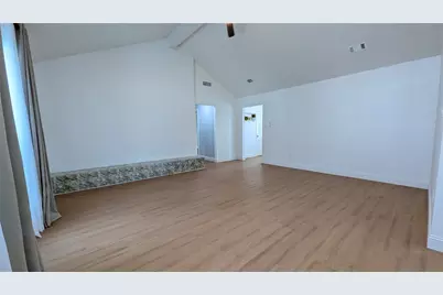 10726 Adamsborough Drive, Houston, TX 77099 - Photo 8