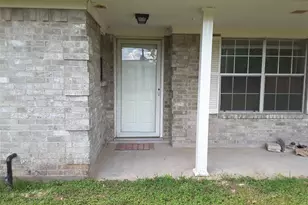 18521 Railroad Ave, New Caney, TX 77357 - Photo 4