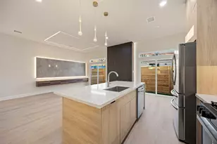 3807 Noah Street W, Houston, TX 77021 - Photo 10