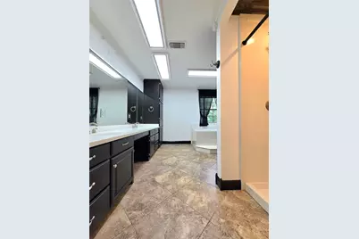 13580 Fm 2025 Road, Cleveland, TX 77328 - Photo 22