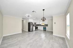 7066 Villa St, Houston, TX 77061 - Photo 4