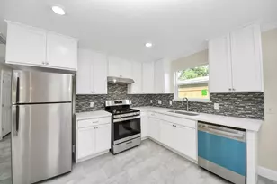 7066 Villa St, Houston, TX 77061 - Photo 12