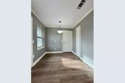 104 Mimosa Street, Lake Jackson, TX 77566 - Photo 14