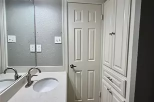 104 Mimosa St, Lake Jackson, TX 77566 - Photo 22