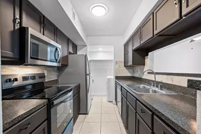 7200 W T C Jester Boulevard #1701, Houston, TX 77088 - Photo 1