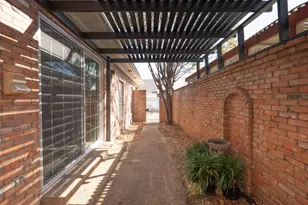 808 Dogwood Ln, Bryan, TX 77802 - Photo 36