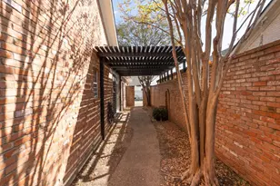 808 Dogwood Ln, Bryan, TX 77802 - Photo 34