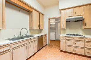 808 Dogwood Ln, Bryan, TX 77802 - Photo 10