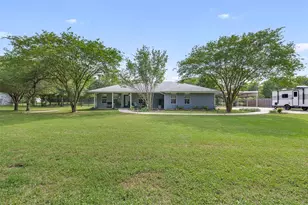 10462 Woodview Dr, Bryan, TX 77845 - Photo 1