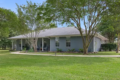10462 Woodview Drive, Bryan, TX 77845 - Photo 4