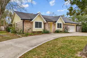 5102 Meadow Ln Ln, Dickinson, TX 77539 - Photo 4