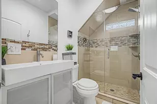 606 Vincent St, Houston, TX 77009 - Photo 30