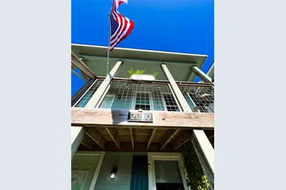 2008 - 2010 Avenue O 1/2, Galveston, TX 77550 - Photo 4