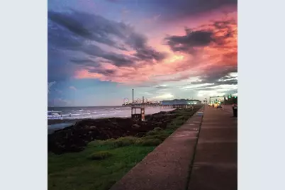 2008 - 2010 Avenue O 1/2, Galveston, TX 77550 - Photo 48