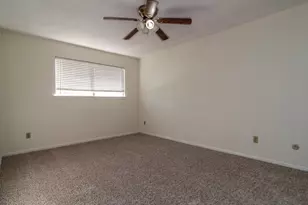 14209 Lost Meadow Ln, Houston, TX 77079 - Photo 18