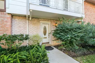 14209 Lost Meadow Ln, Houston, TX 77079 - Photo 32