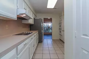 14209 Lost Meadow Ln, Houston, TX 77079 - Photo 12