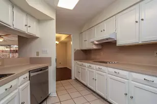 14209 Lost Meadow Ln, Houston, TX 77079 - Photo 14