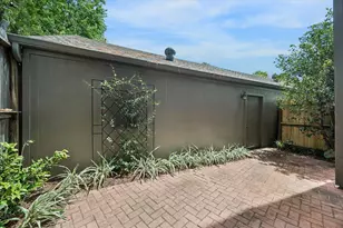 701 Bering Dr, Houston, TX 77057 - Photo 14