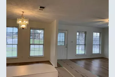 300 Baber Street, Brenham, TX 77833 - Photo 6