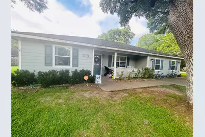 319 Jones Street, Columbus, TX 78934 - Photo 1