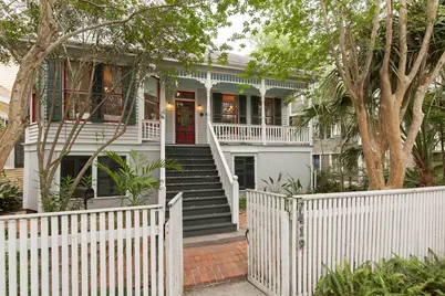2419 Avenue L, Galveston, TX 77550 - Photo 2
