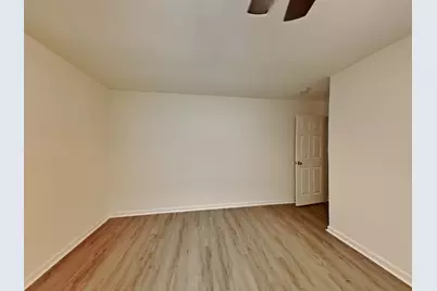 10527 Mills Walk Drive, Houston, TX 77070 - Photo 10